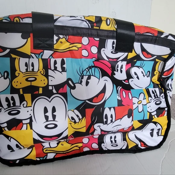 Disney weekender travel bag 🎒 multiple color multi characters ✨️